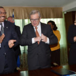 End of the signing ceremony of a joint Declaration for a Common Agenda on Migration and Mobility (CAMM) with Ethiopia: Hailemariam Desalegn, Jean-Claude Juncker and Federica Mogherini, applauding (from left to right)